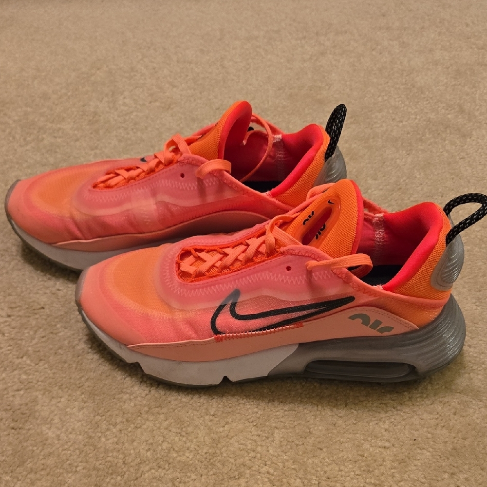 Nike Womens Max 2090 Sneakers - Vibrant Orange and Gray